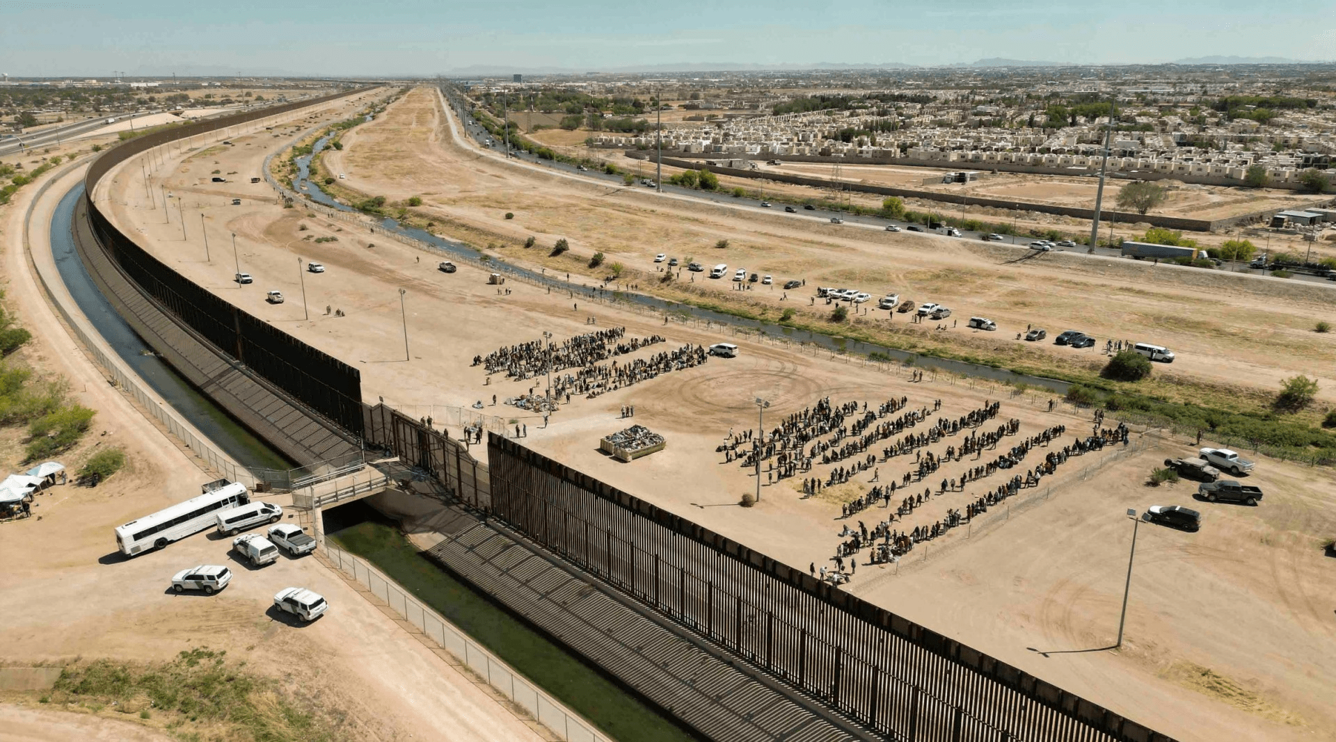Desmiente embajada de EU que cierre de gobierno permita entrada a inmigrantes