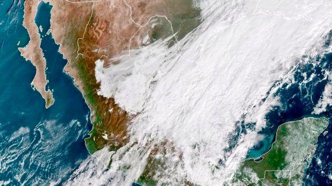 Congela el norte del país y desata tormentas en el sureste Frente Frío número 12