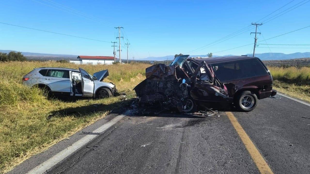 Fatal accidente en Tepechitlán: choque frontal entre Suburban y camioneta MG