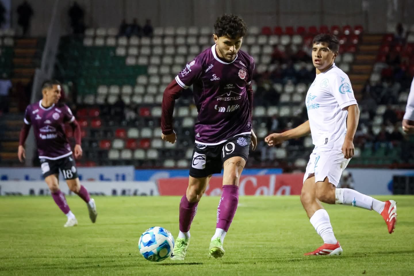 Mineros lo intenta, pero no le alcanza