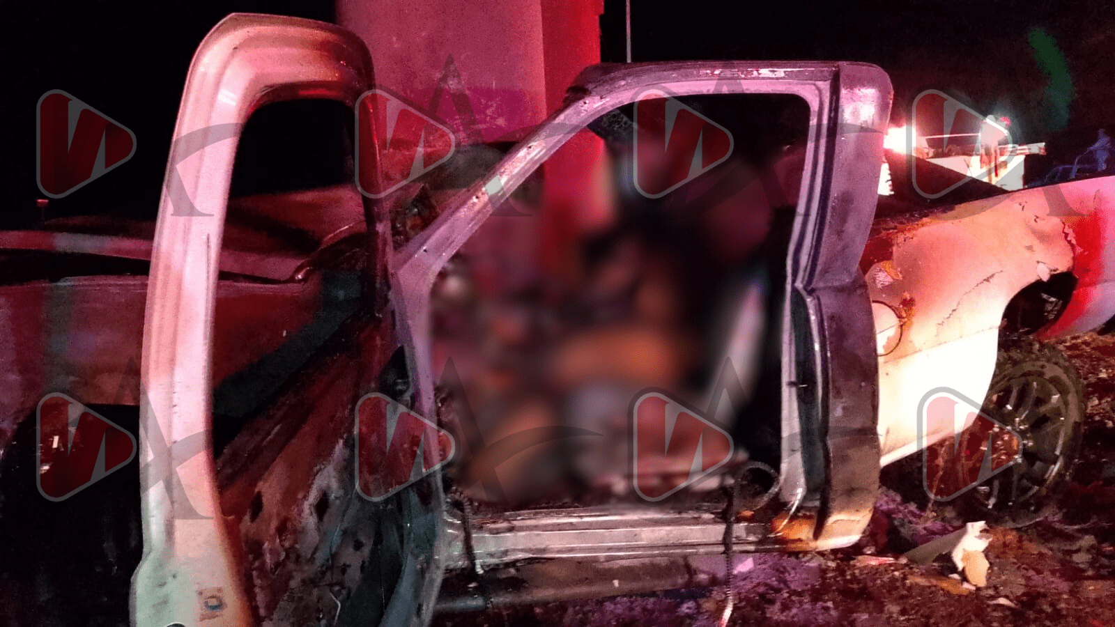 Choque en la carretera Osiris deja dos personas calcinadas