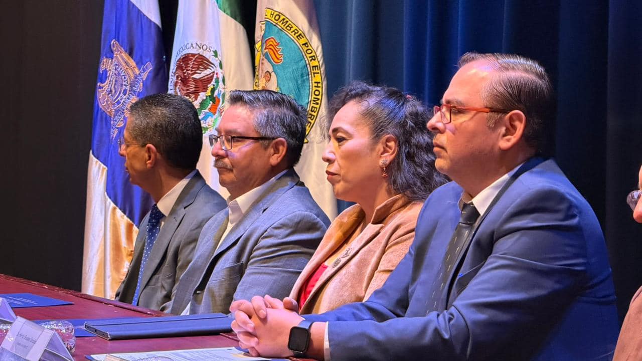 Celebran graduación histórica de médicos especialistas en Zacatecas