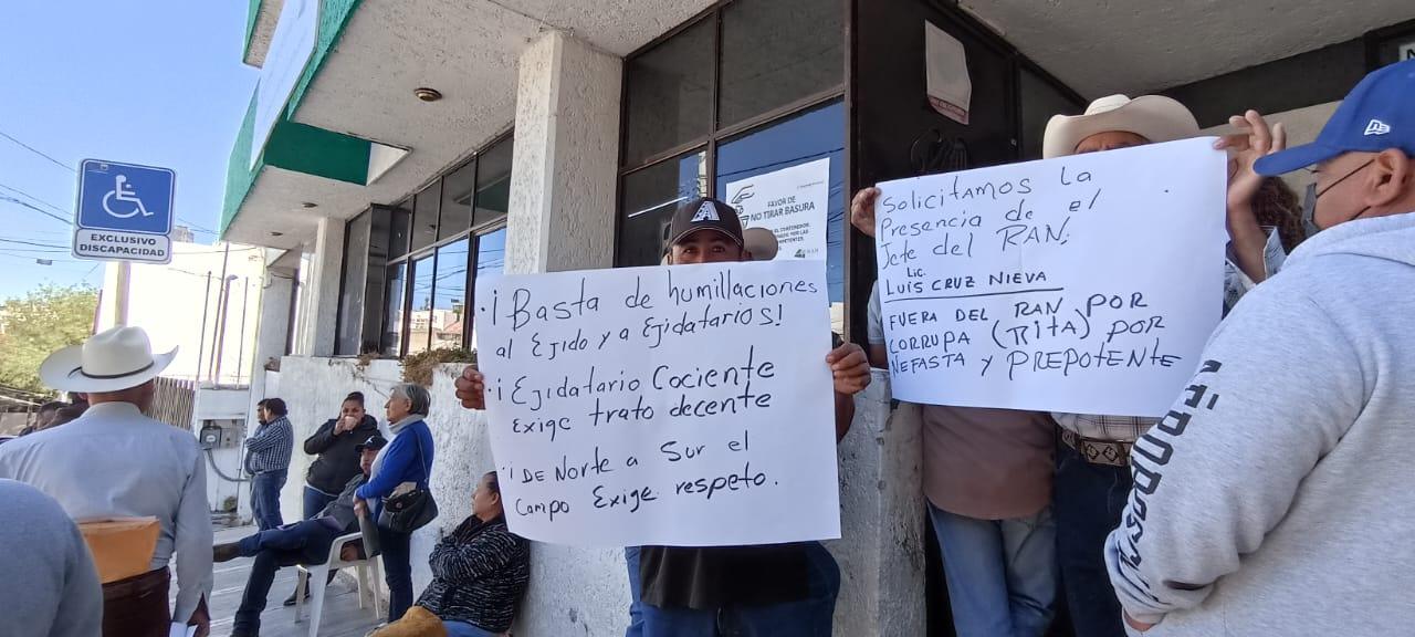 Reprochan campesinos “ineficiencia” del RAN