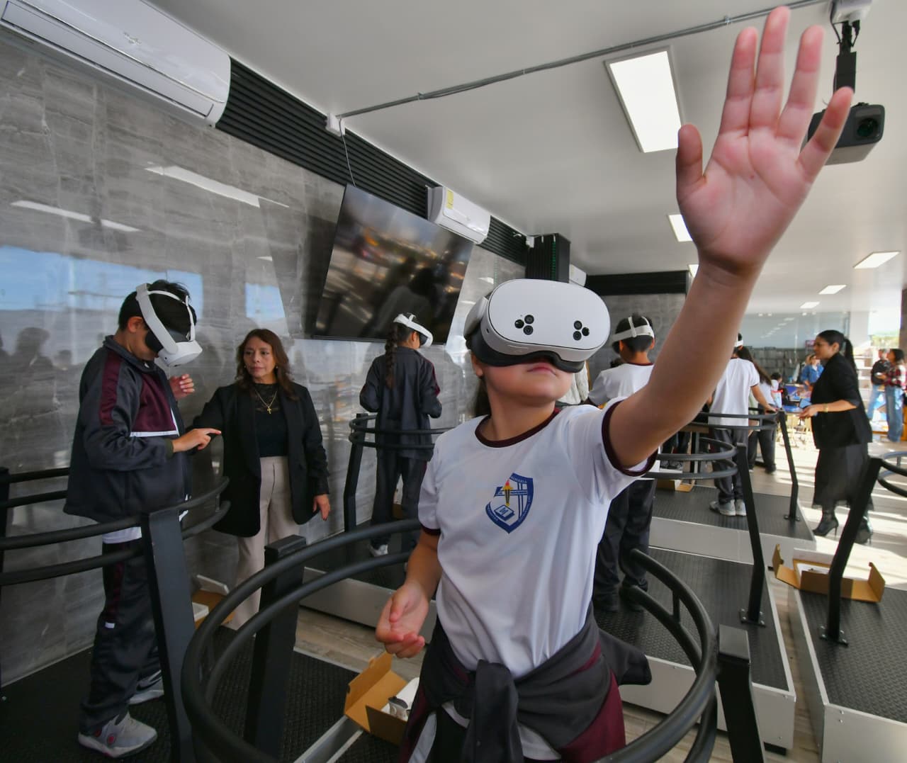 Inaugura Guadalupe primera aula de realidad virtual en la entidad