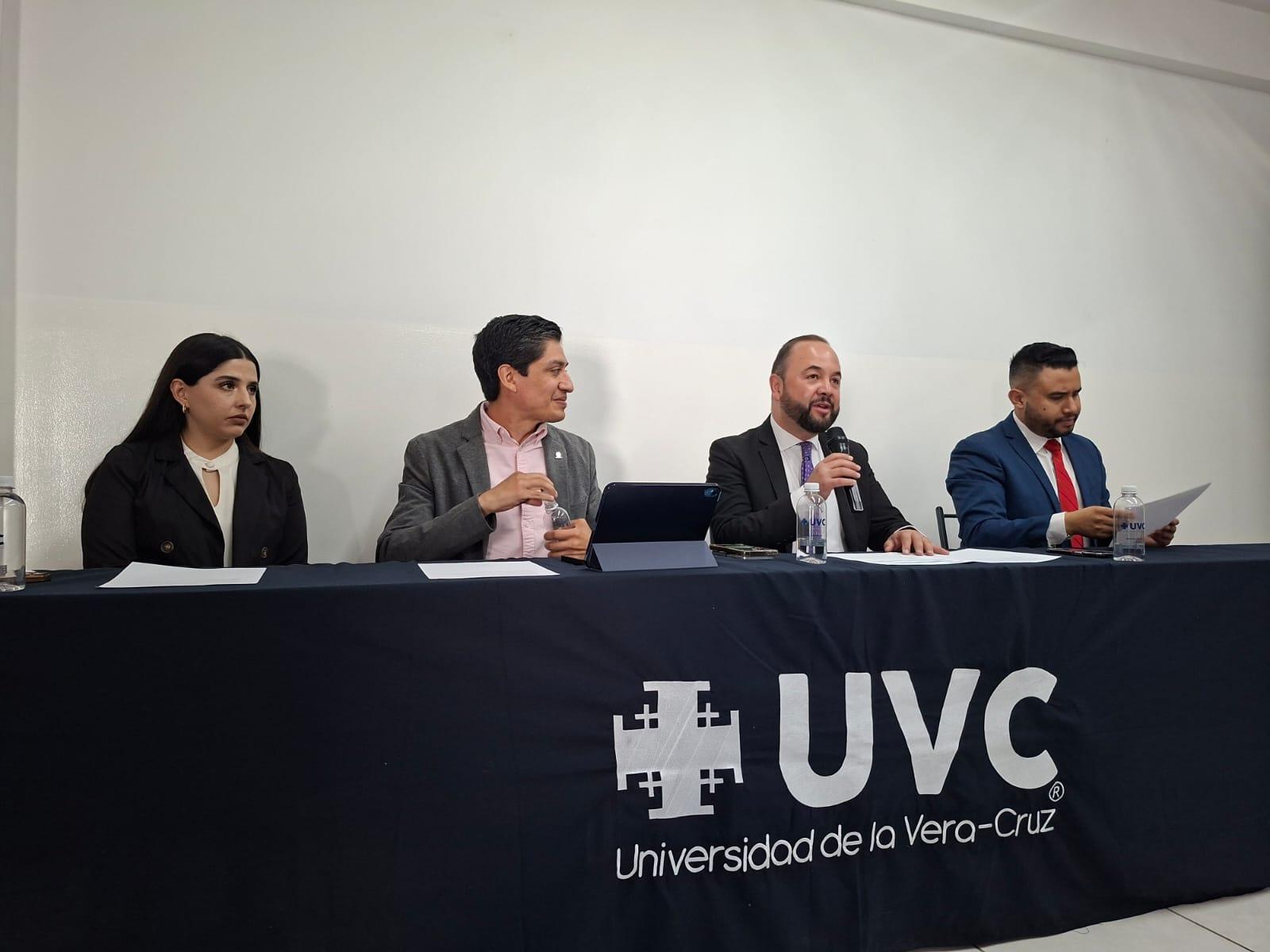 Presentan diplomado empresarial en la UVC