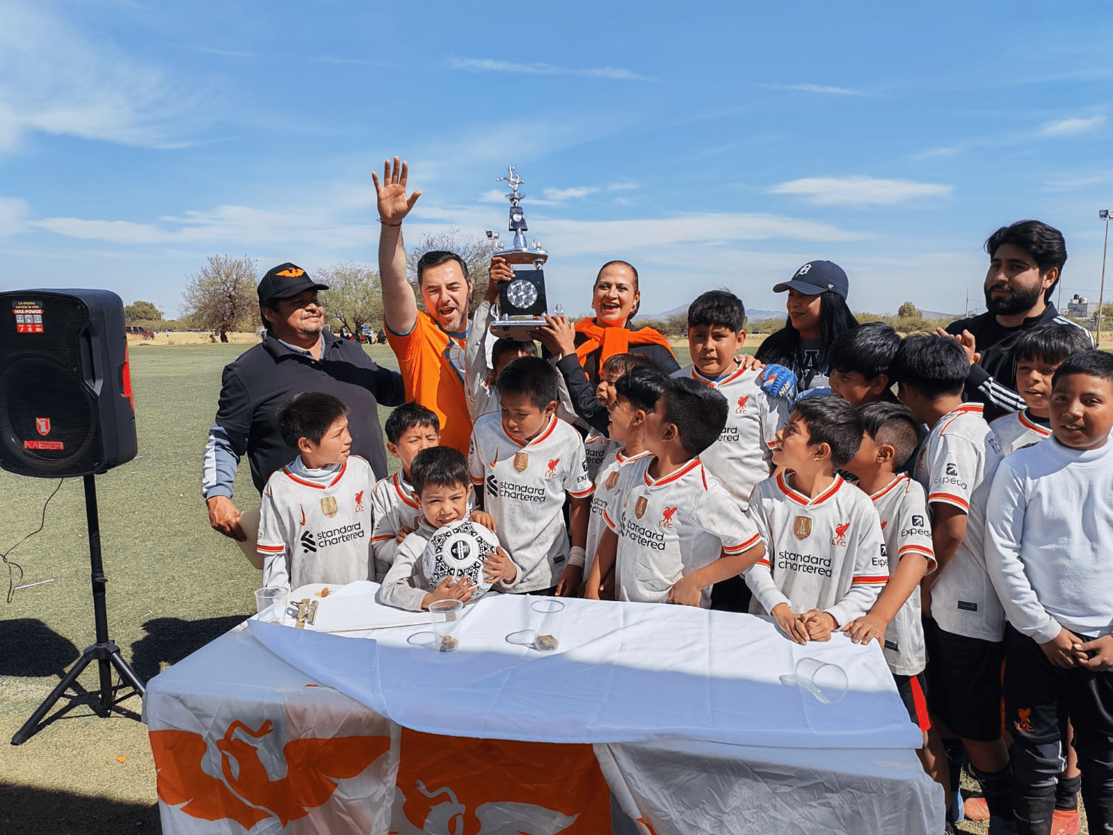 Organiza MC cuadrangular de futbol infantil en Trancoso