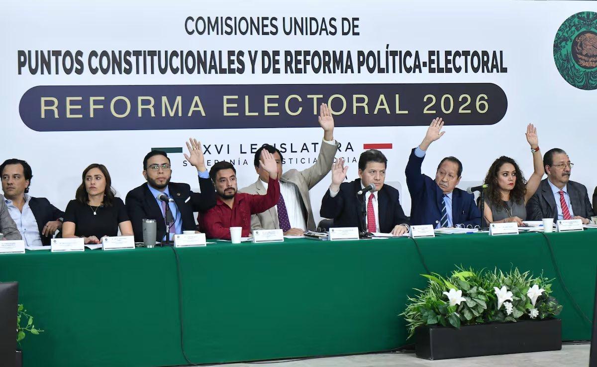 Aprueba Morena Reforma Electoral en comisiones