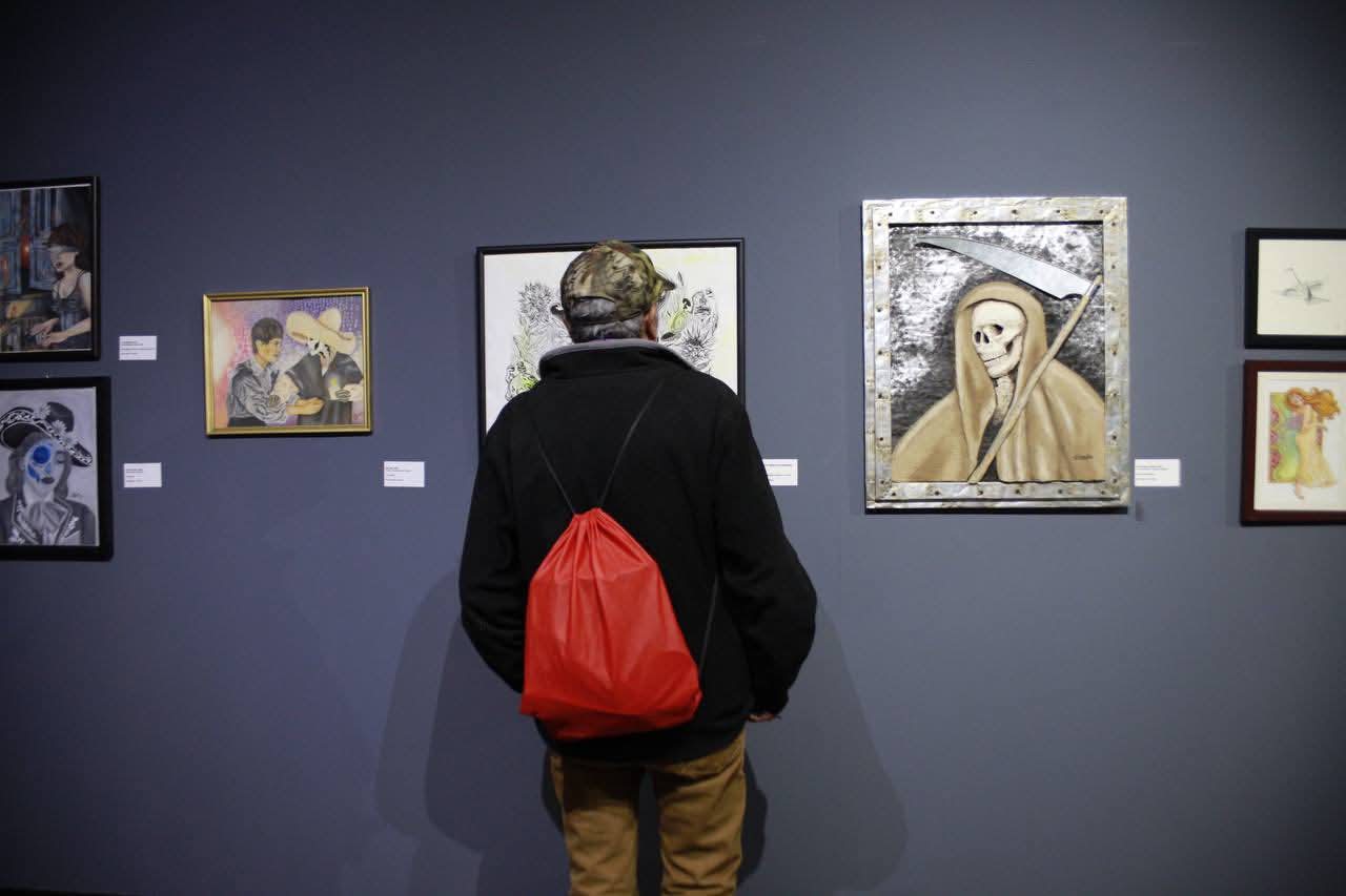 Inauguran exposición colectiva “Entornos diversos. artes visuales municipios 2026”