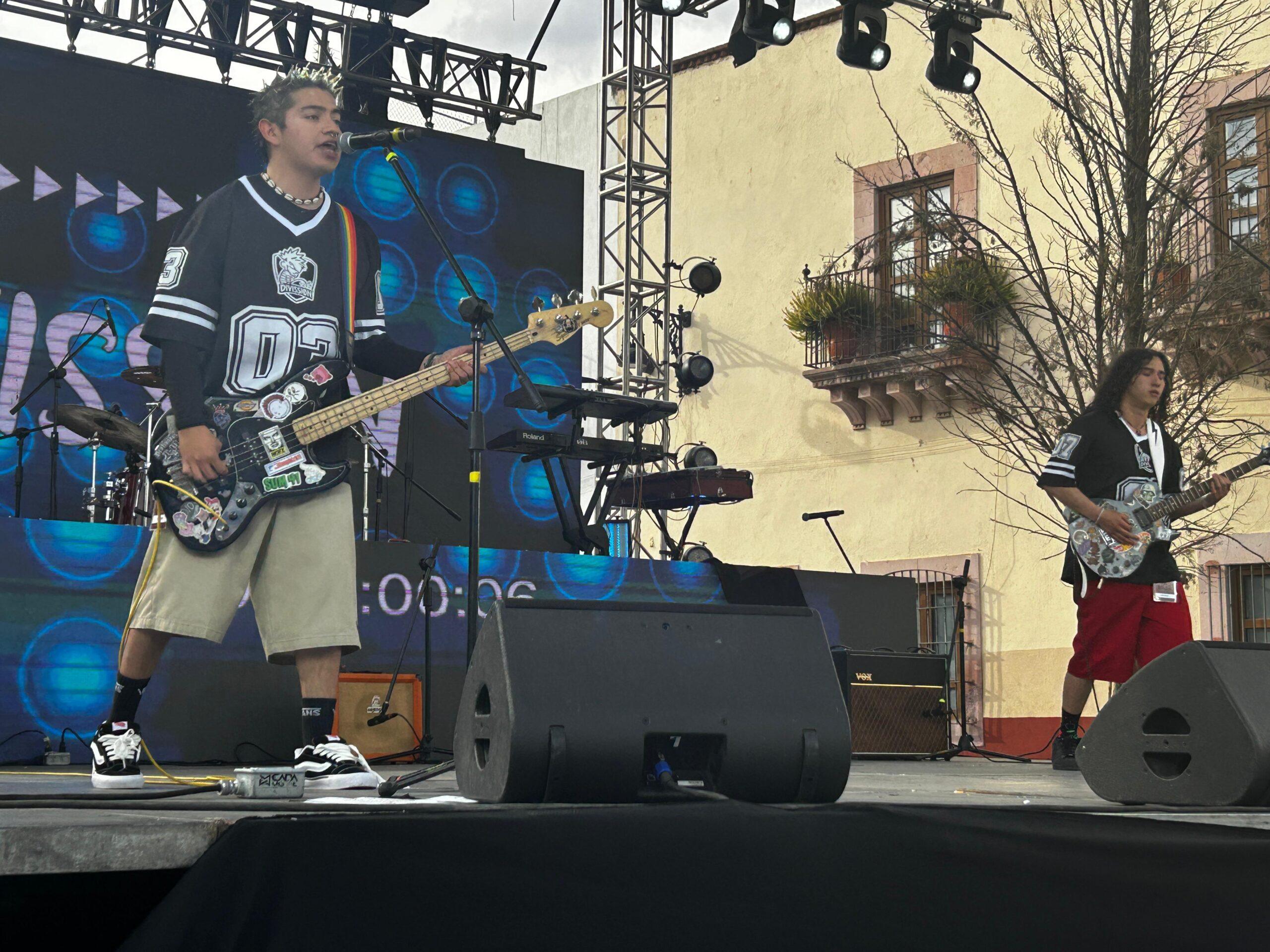 Presenta Divission punk fresco en el FCZ 2026