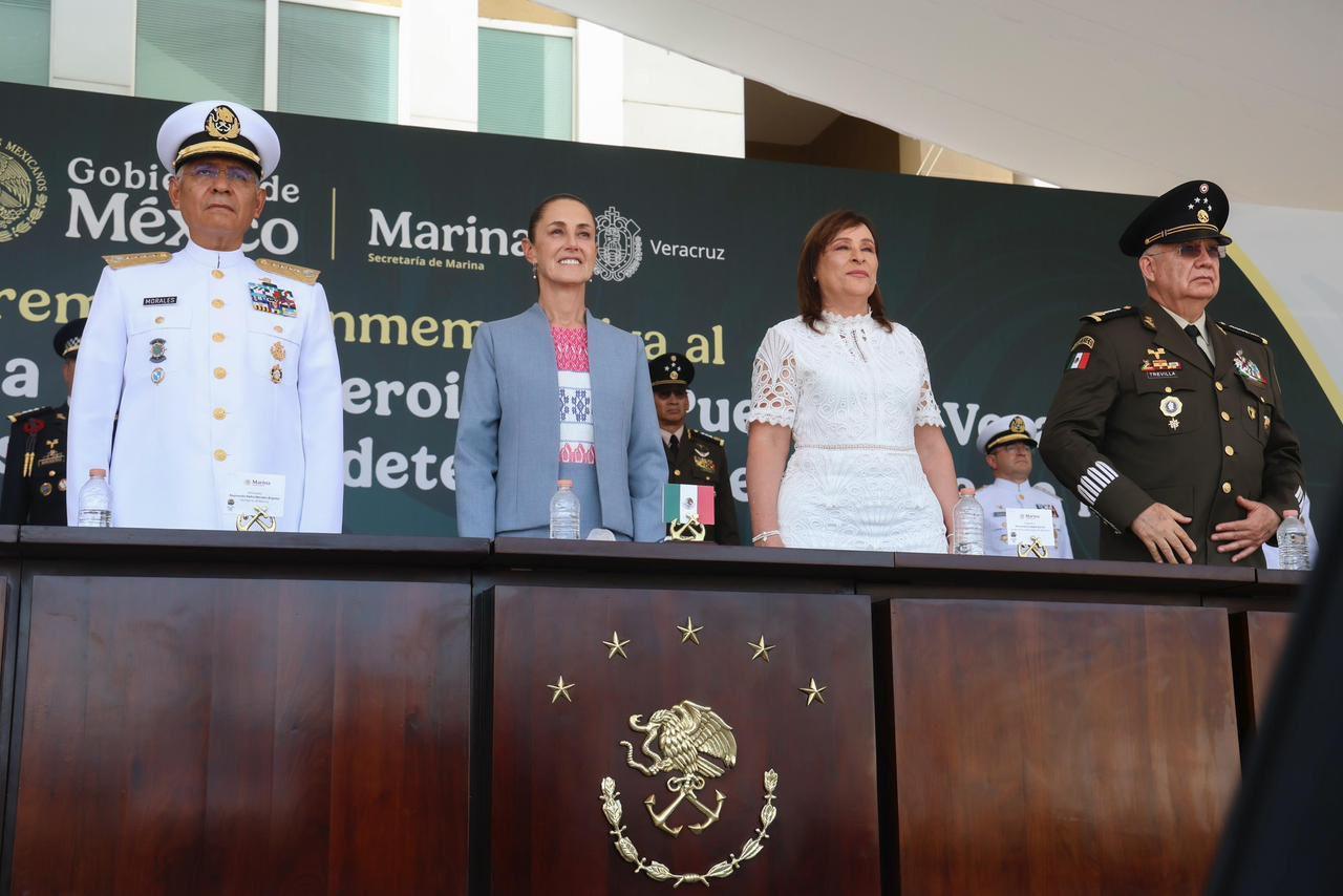 Sheinbaum encabeza jura de bandera en Veracruz