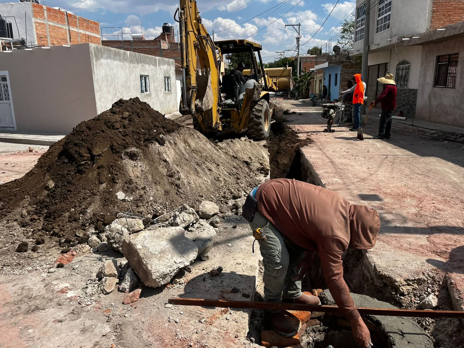 Supervisa Gobierno de Villa García obra de drenaje