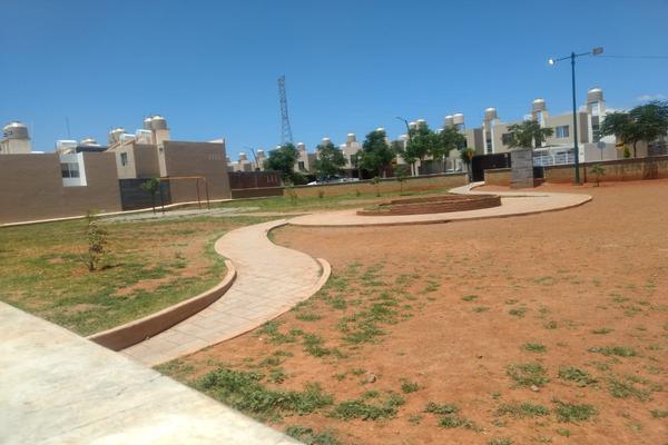 Exigen vecinos de Paseos de San Agustín suministro de agua