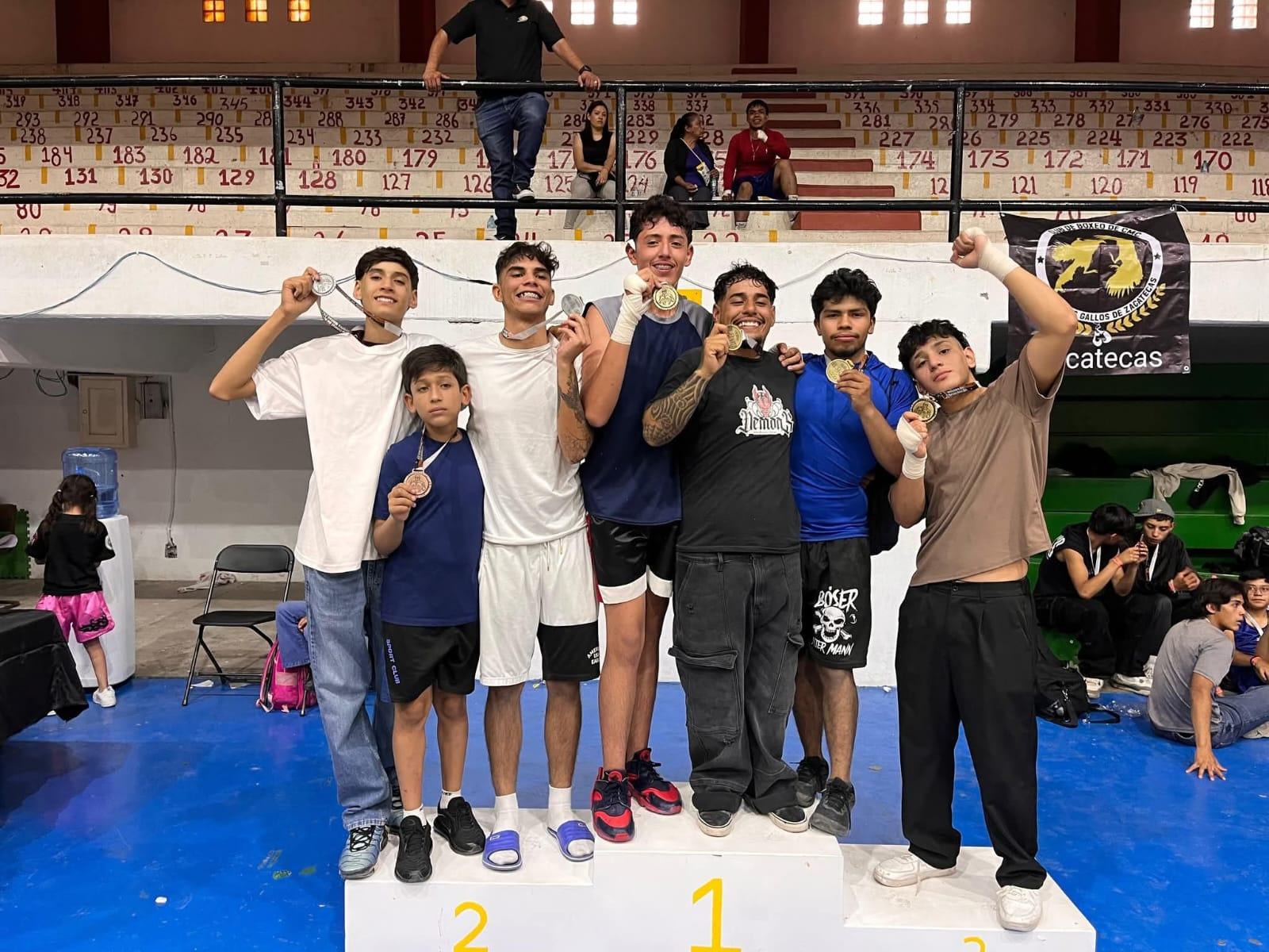 Consiguen peleadores de Jalpa medallas en torneos de Jerez y León