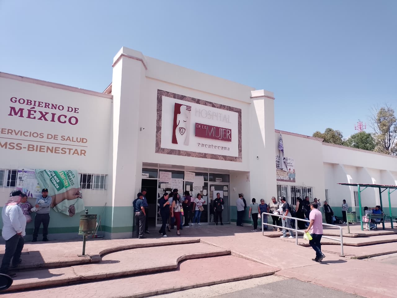 Denuncia trabajador del Hospital de la Mujer discriminación por orientación sexual