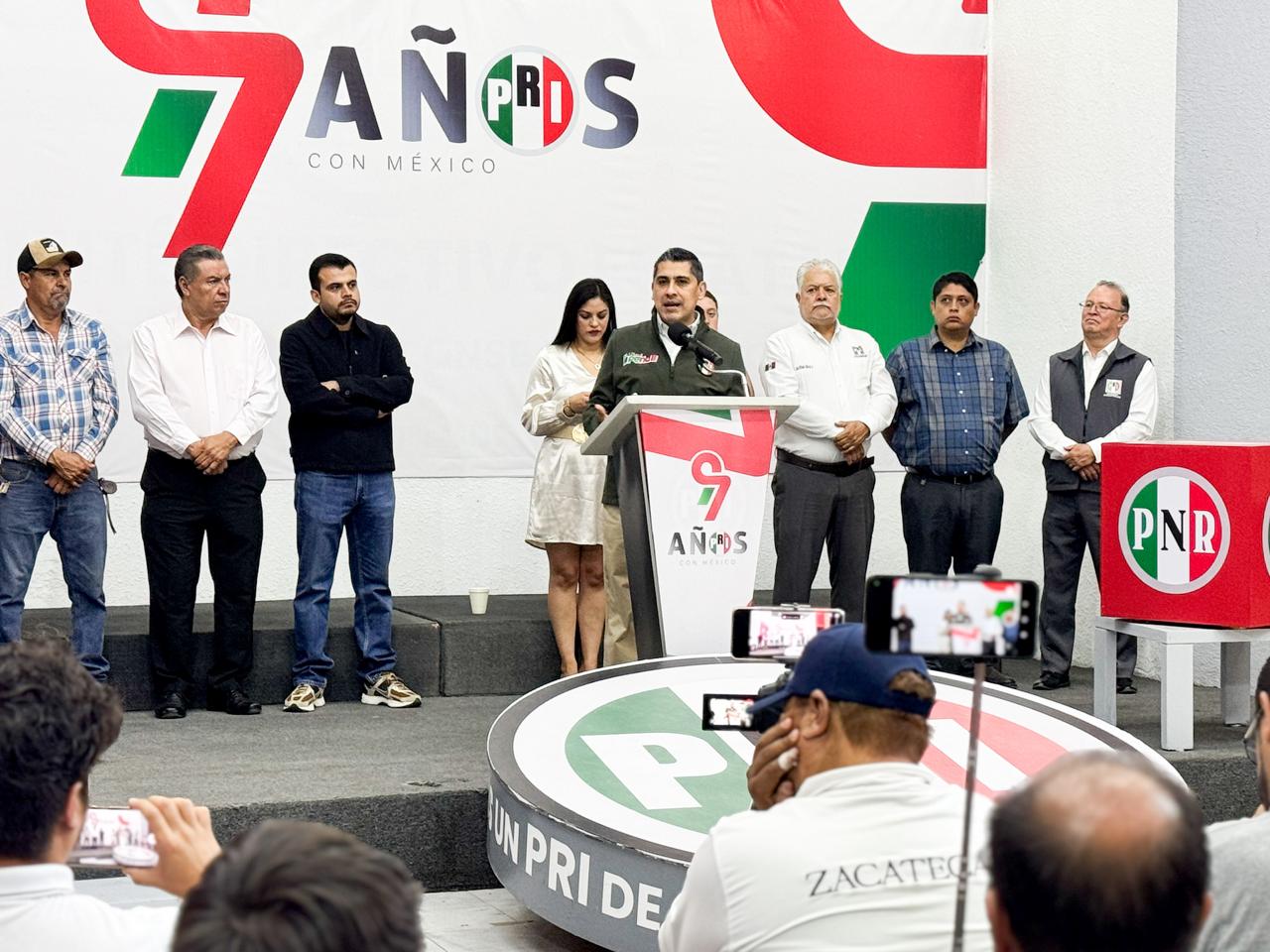Descarta  PRI temas urgentes para sesionar en Legislatura