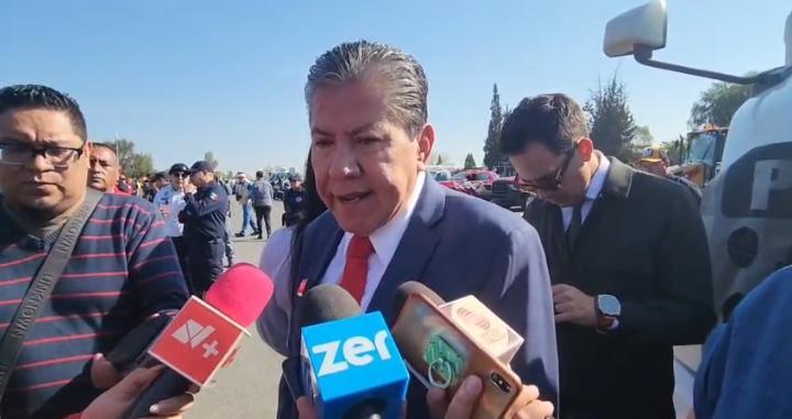 Llama David Monreal a denunciar extorsiones en programa de frijol