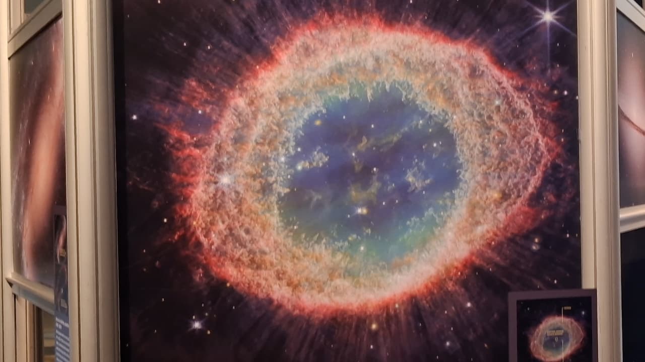 Inauguran la exposición “Ojos en el Universo” con imágenes de telescopios espaciales