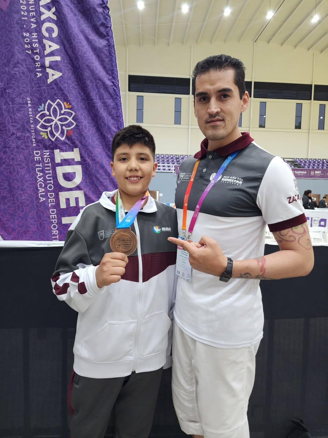 Gana José Salvador Flores bronce en Olimpiada Nacional