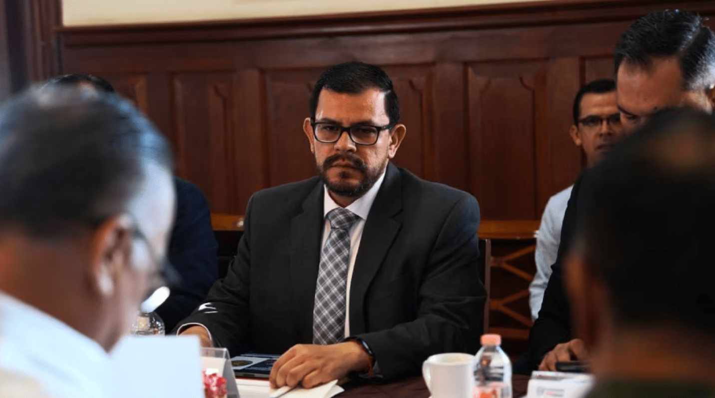 Nombra Maru Campos nuevo encargado de Fiscalía en medio de caso ligado a la CIA