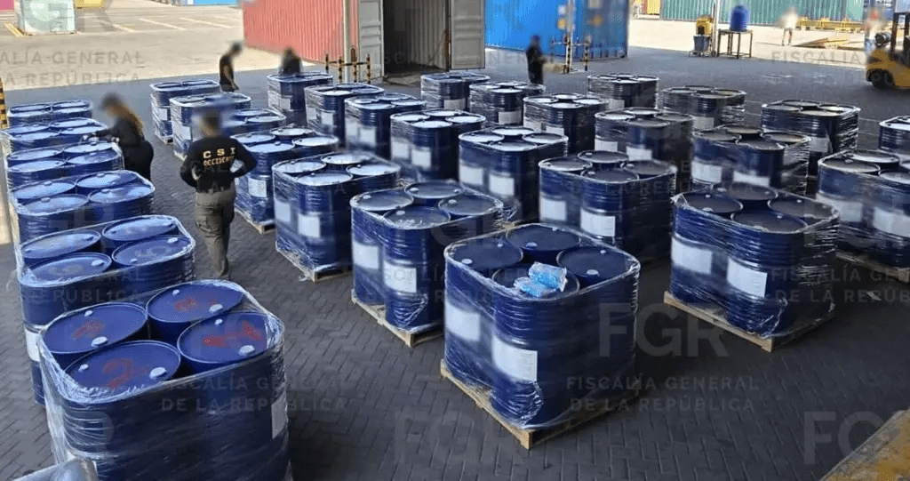 Aseguran más de 54 mil litros de precursores químicos en Manzanillo