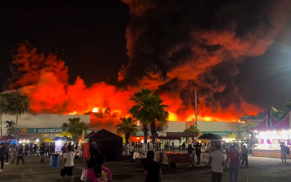 Suspenden Feria Tabasco tras incendio en nave de expositores