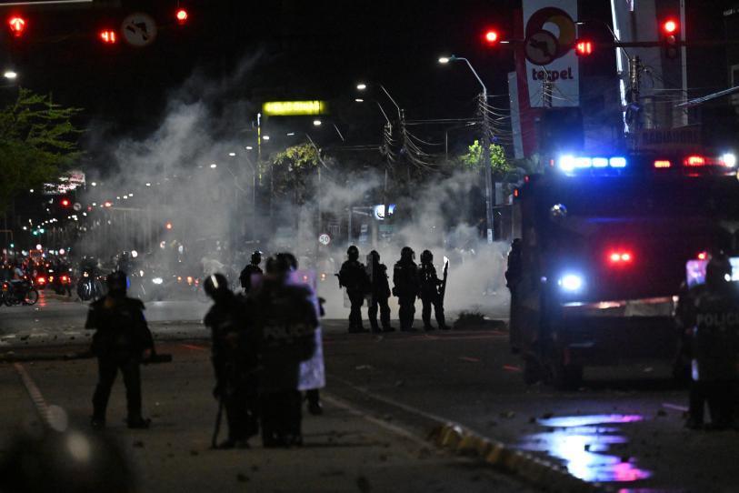 Concluyen elecciones en Colombia entre disturbios y tensión postelectoral