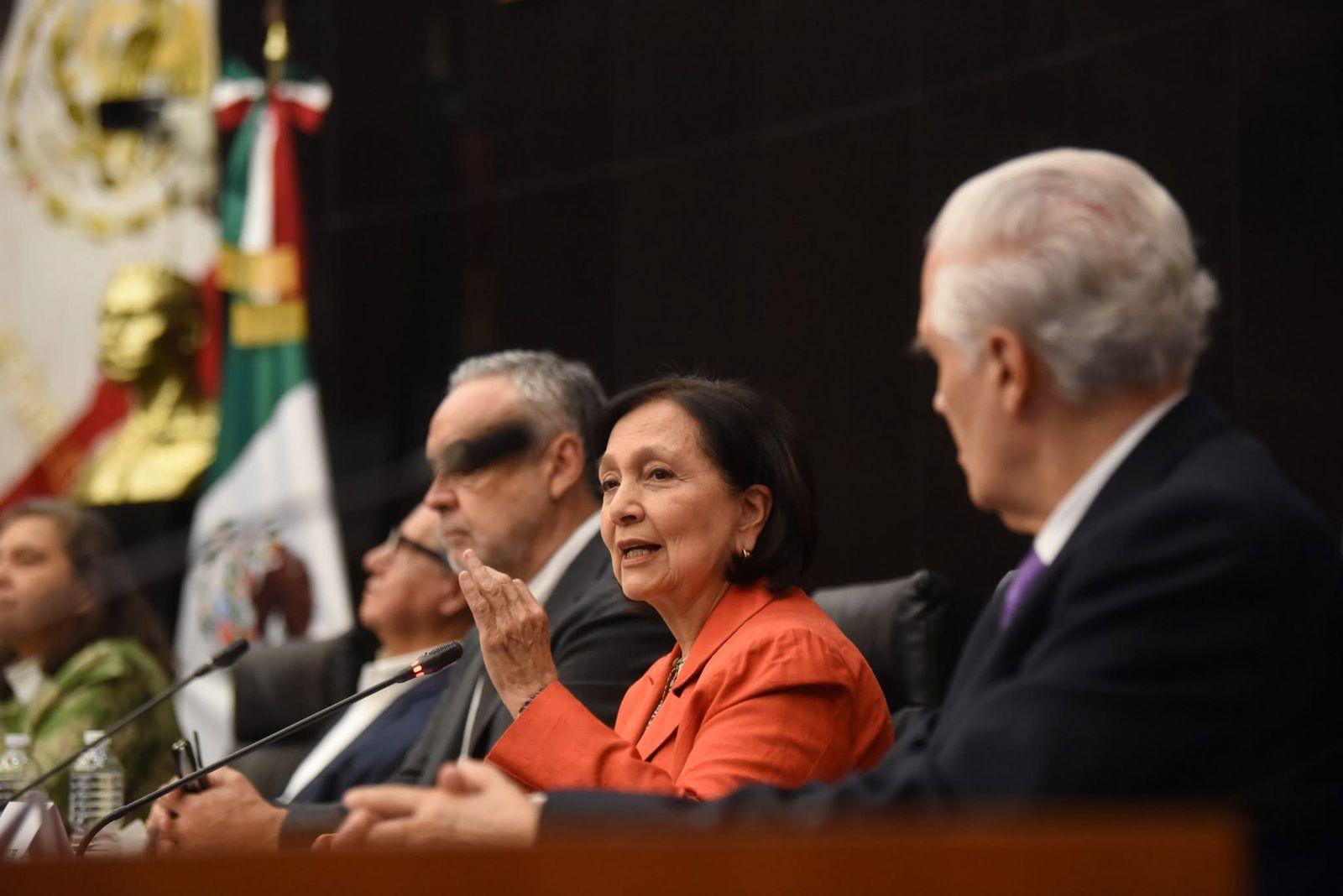 Resalta Amalia legado democrático de Camacho Solís