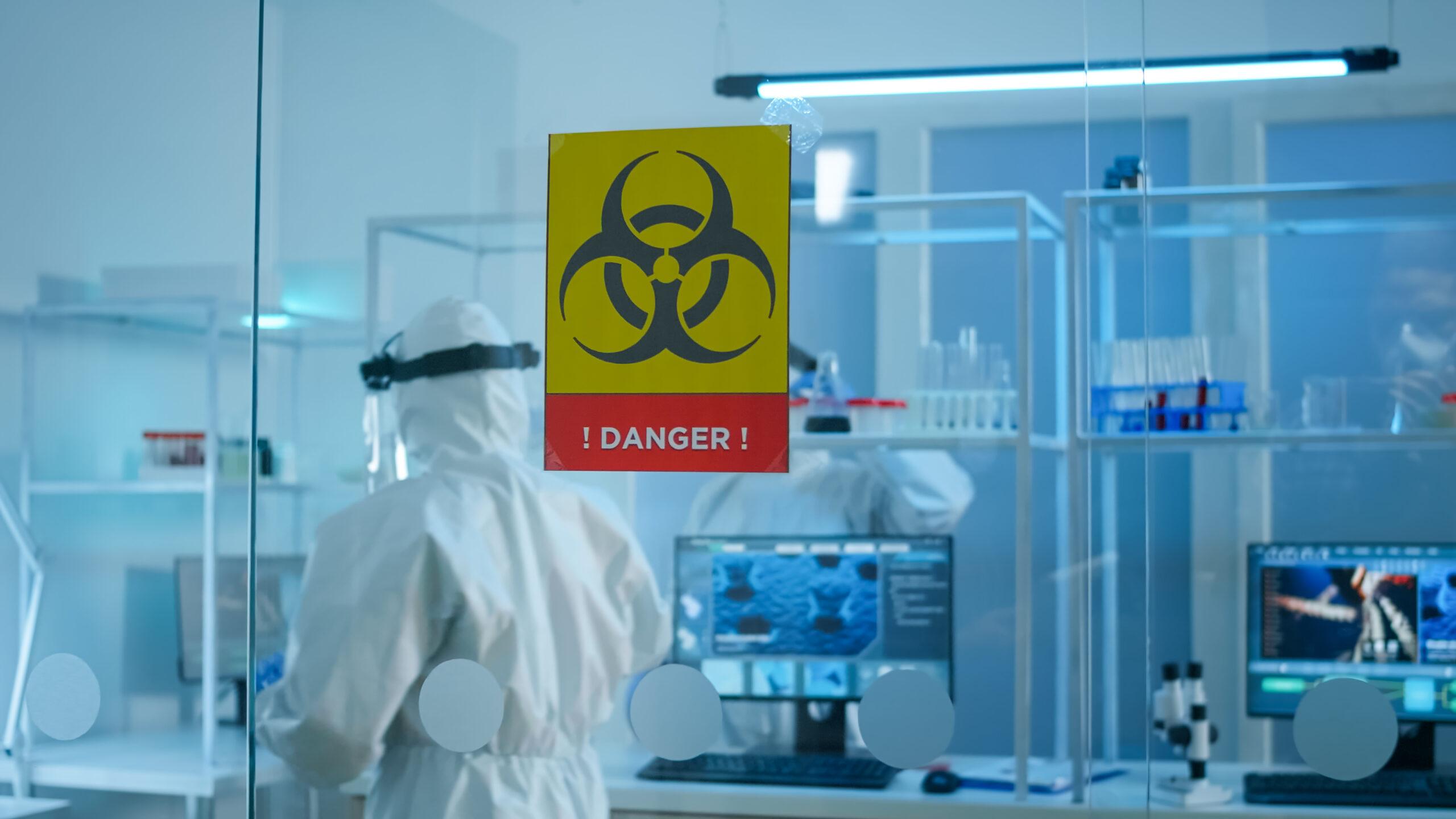 Alerta OMS que rara variante de ébola se expande en el Congo sin vacuna disponible