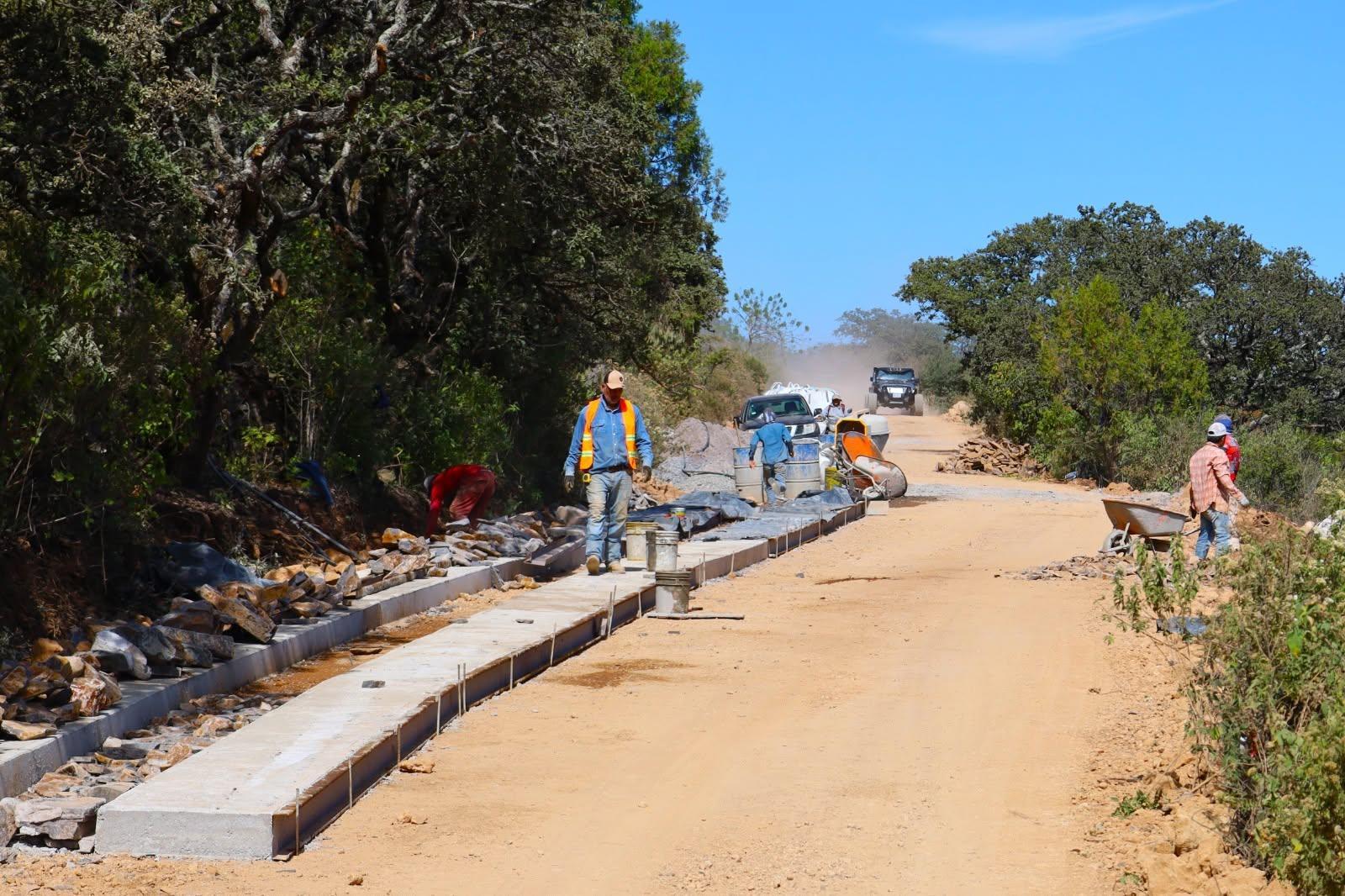 Impulsan conectividad y empleo con nueva etapa de Caminos Artesanales