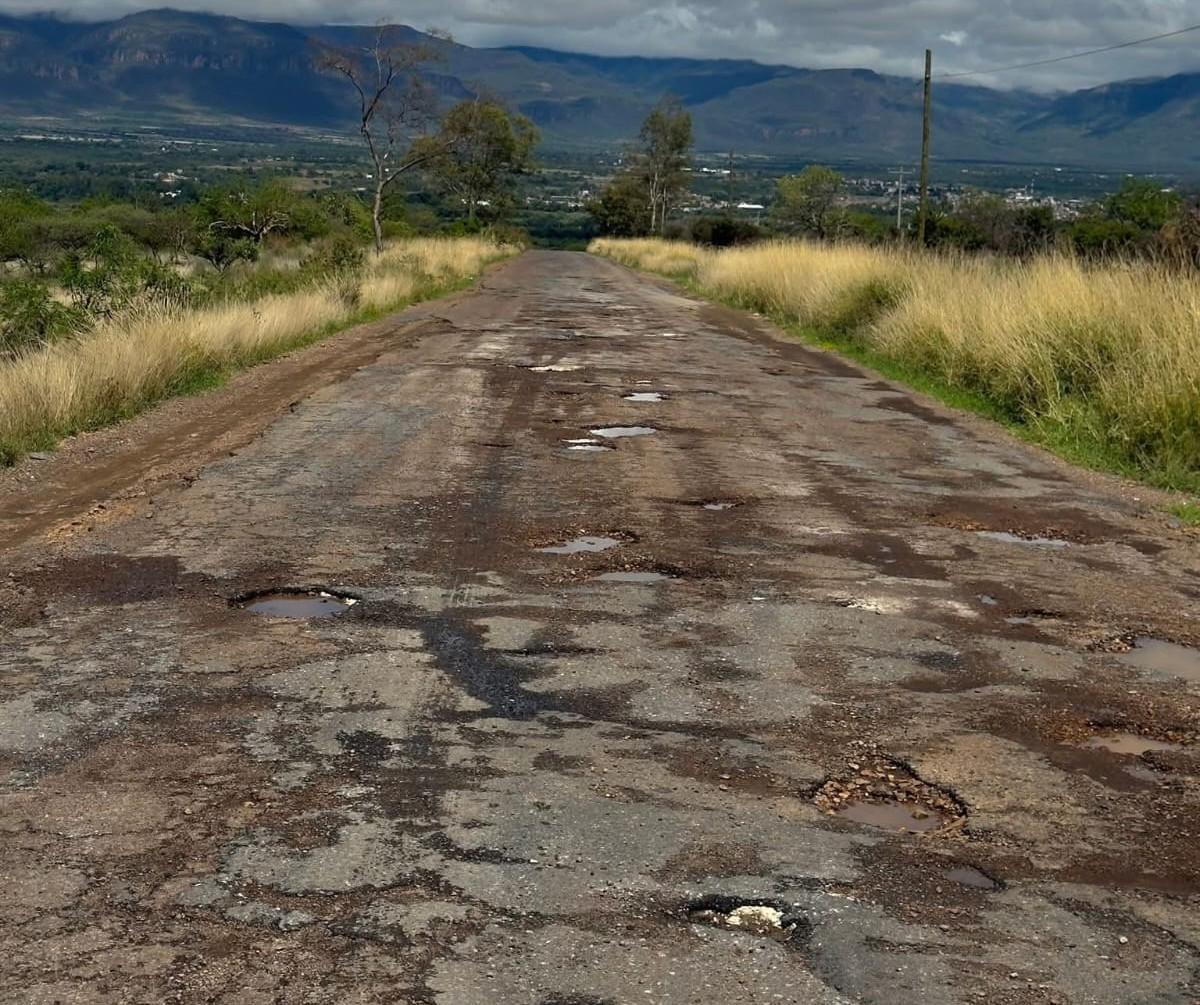 Anuncia alcalde de Tlaltenango inicio de trabajos en carretera Tlaltenango-Atolinga