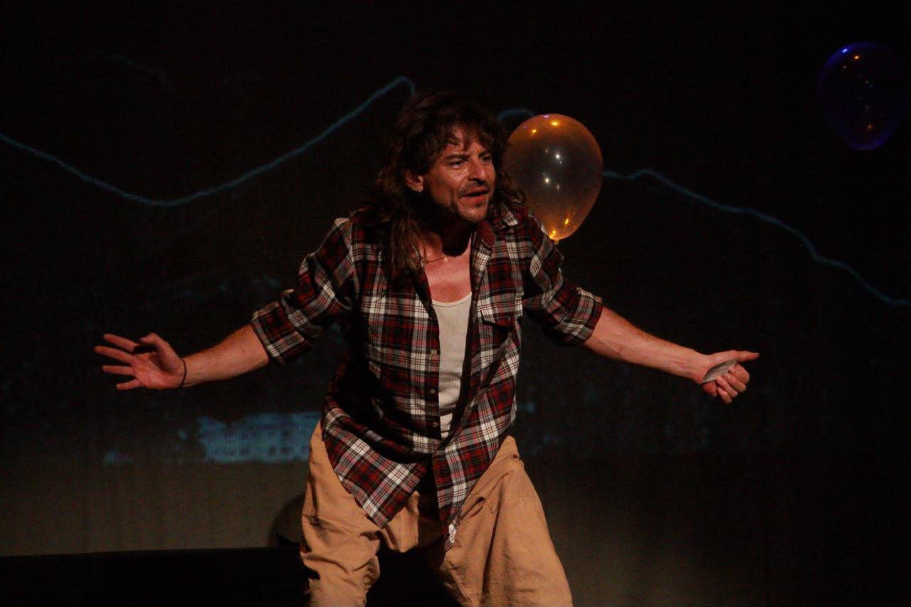 “Me cargo en mis muertos” cierra con fuerza el Festival de Monólogos Teatro a Una Sola Voz en Zacatecas