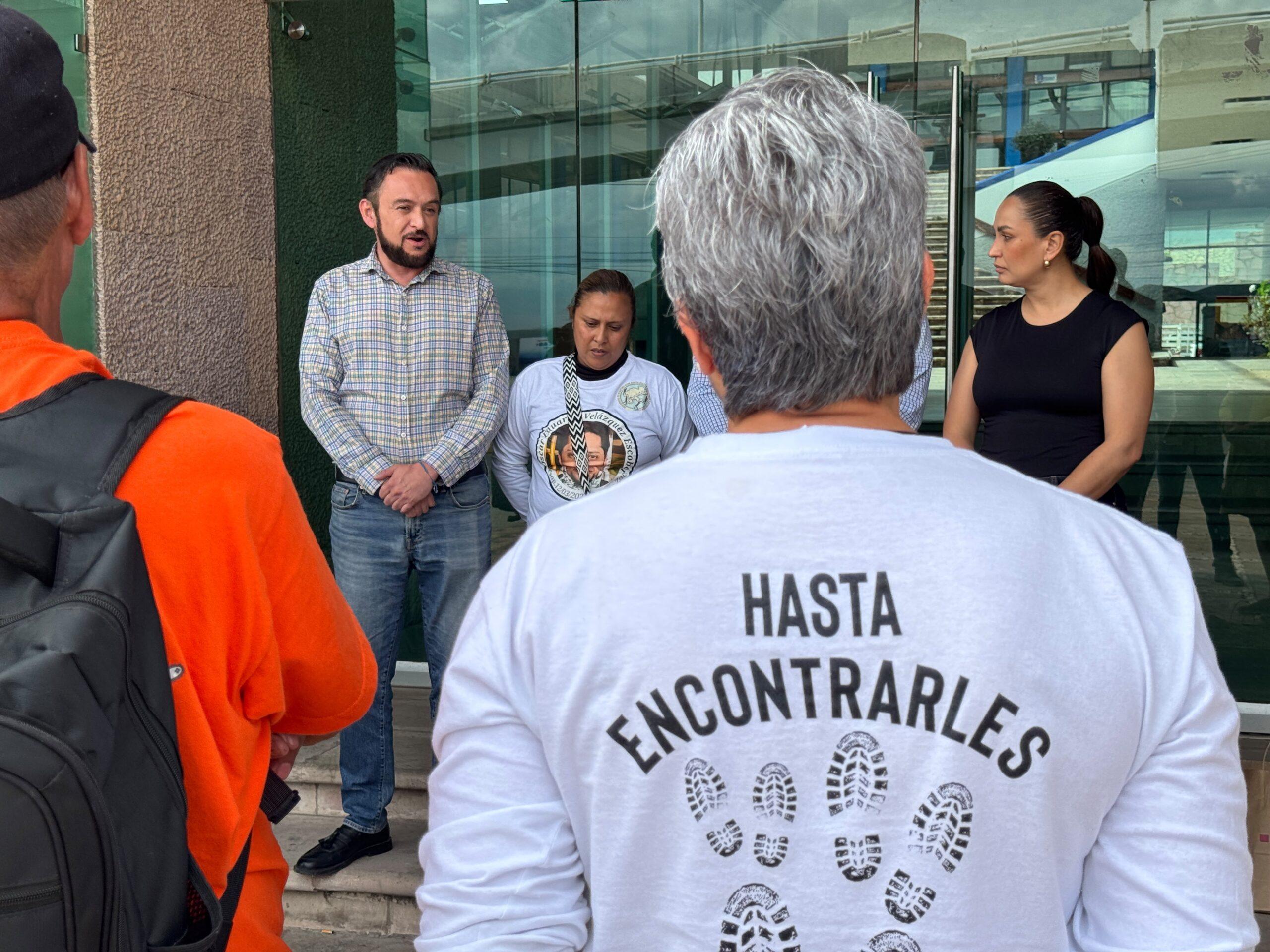 Refrenda Miguel Varela apoyo a familias buscadoras con espacios de memoria