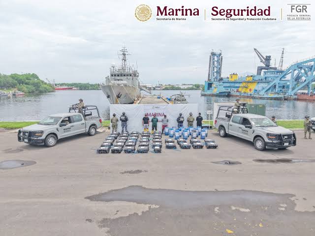 Asegura Semar embarcación con más de una tonelada de cocaína en Chiapas