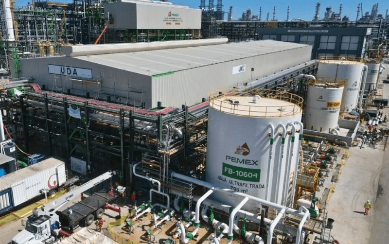 Cae utilidad trimestral de Pemex 70%