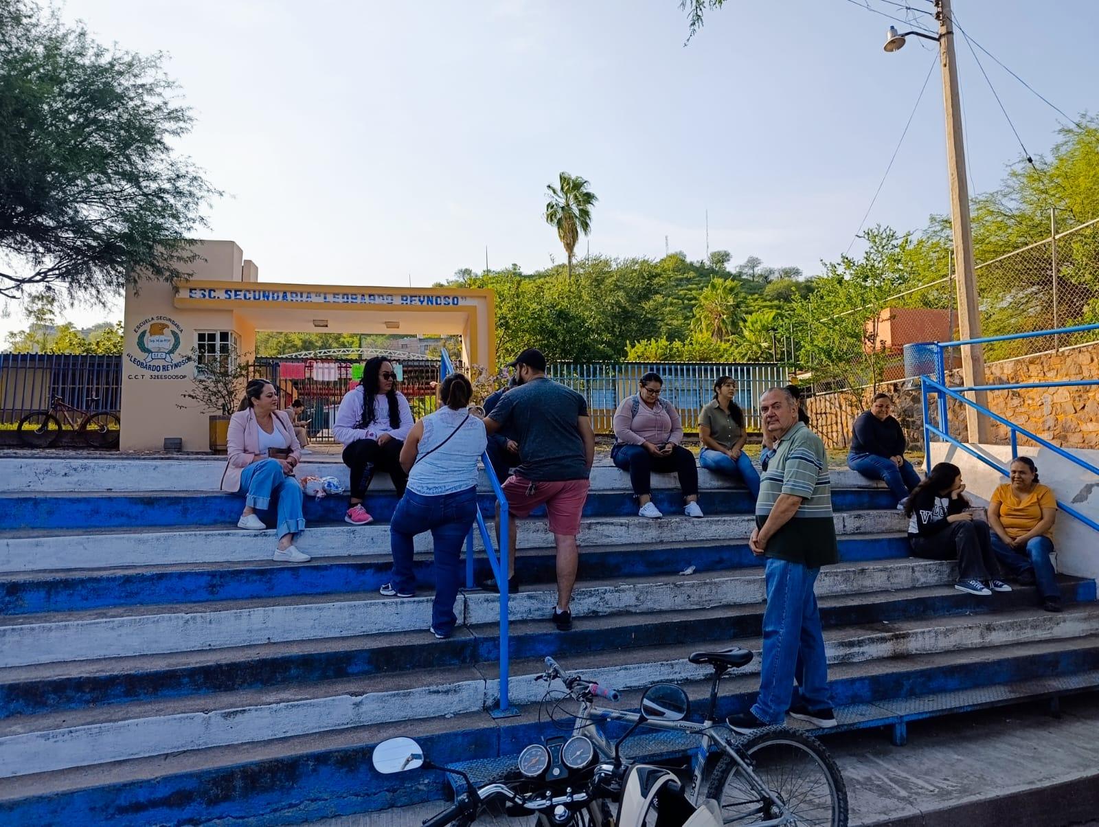 Ofrece SEZ solución para secundaria en Juchipila; cumplan y nos retiramos, responden padres de familia
