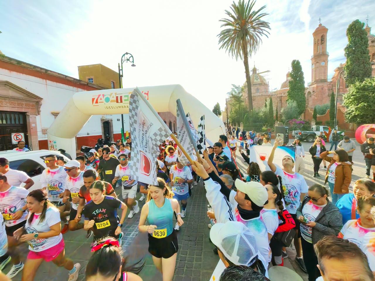 Participan más de mil personas en carrera por la prevención del suicidio en Guadalupe